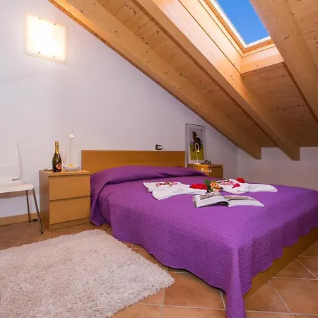 Lejlighed Sleeps 4 Pool Air Con *